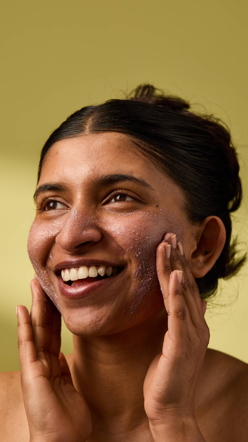 Bright & Beautiful Vitamin C Exfoliating Facial Scrub